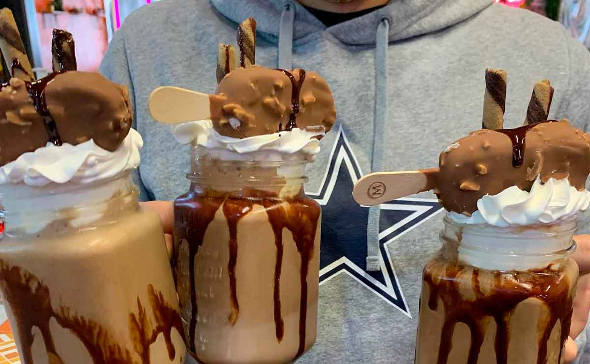 Ofrecen descuento en malteadas a jóvenes que se vacunaron en Toluca