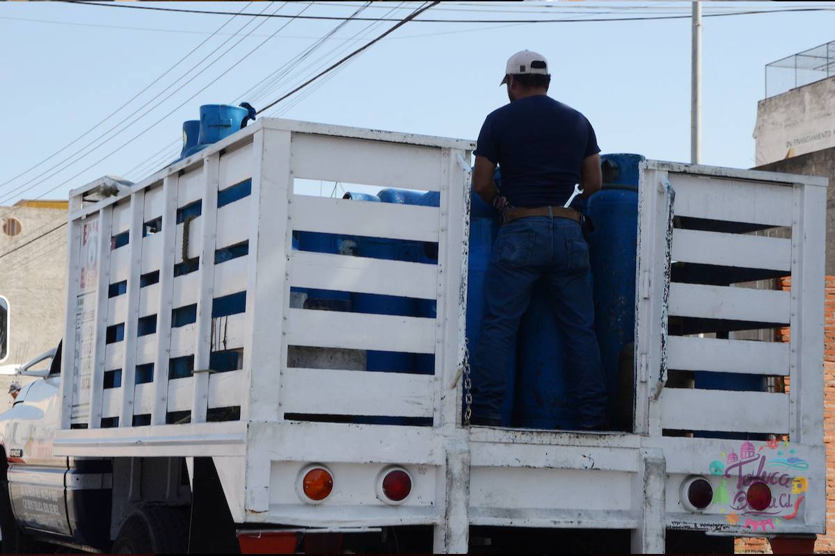 Noticias EdoMéx- Mexiquenses sufren por falta de gas debido al paro de gaseros 