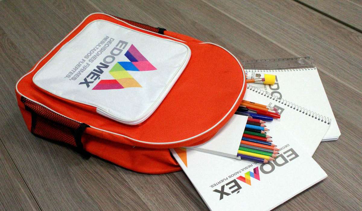 Entrega de utiles escolares edomex 2021