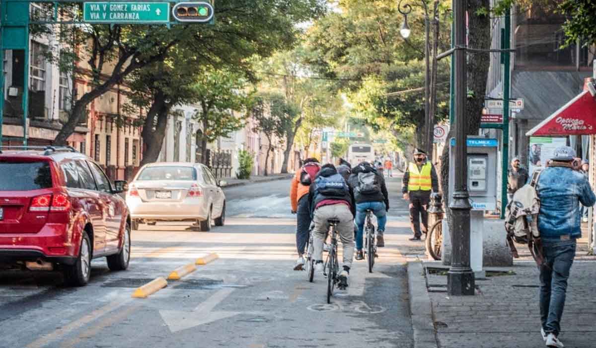 ciclovia paseo colon en toluca creacion de plataformas para 3 paradas de autobuses