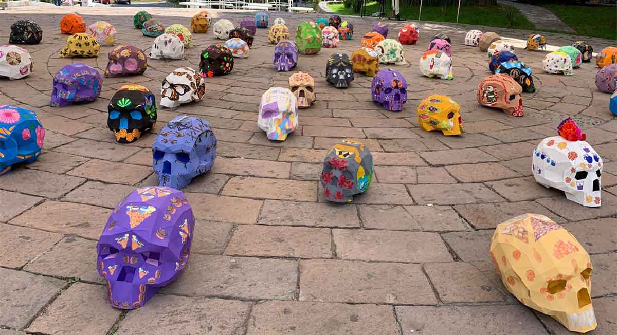 toluca expone 74 calaveritas por dia de muertos