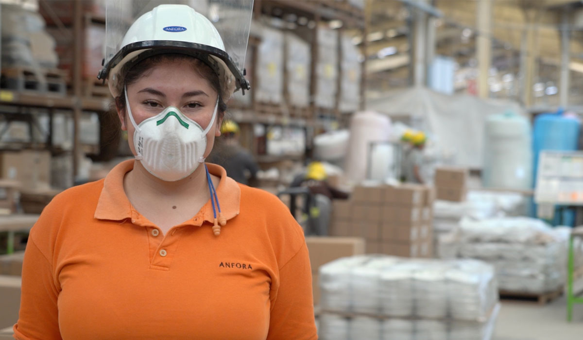 ¿Tienes entre 18 y 29 años de edad? Si no trabajas ni estudias, pero tienes deseos de aprender o ejercer un oficio, el programa de Jóvenes Construyendo el Futuro es para ti.