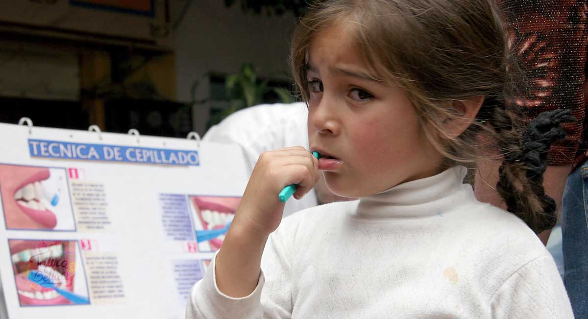 Pastas de dientes tienen contenido dañino: PROFECO
