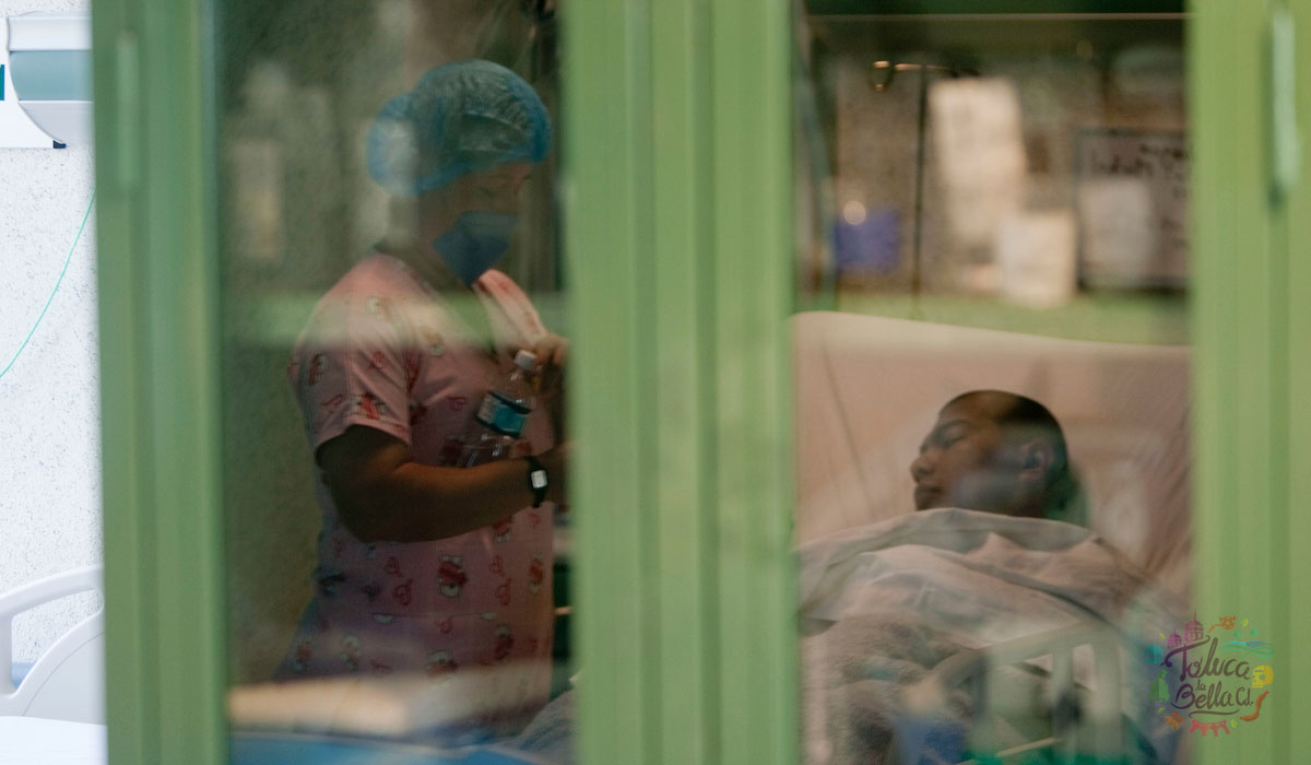 Personal del hospital Adolfo López mateos labora con desabasto de materiales y medicamentos