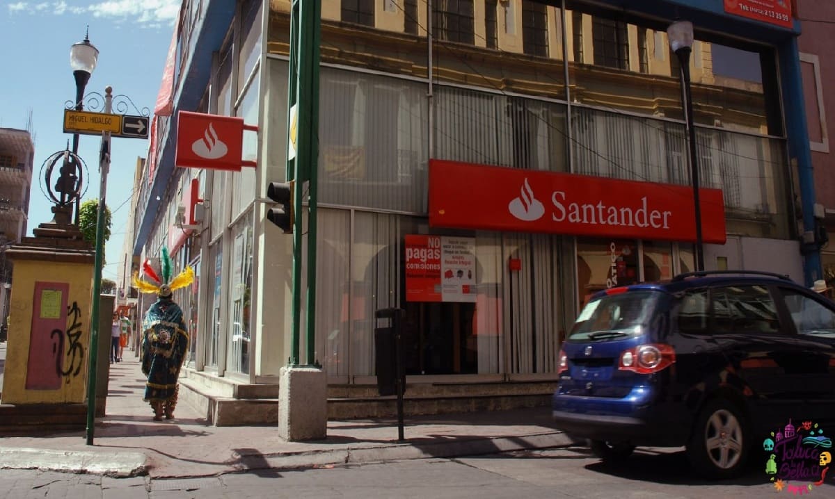 que bancos abriran el 01 y 02 de noviembre 2021