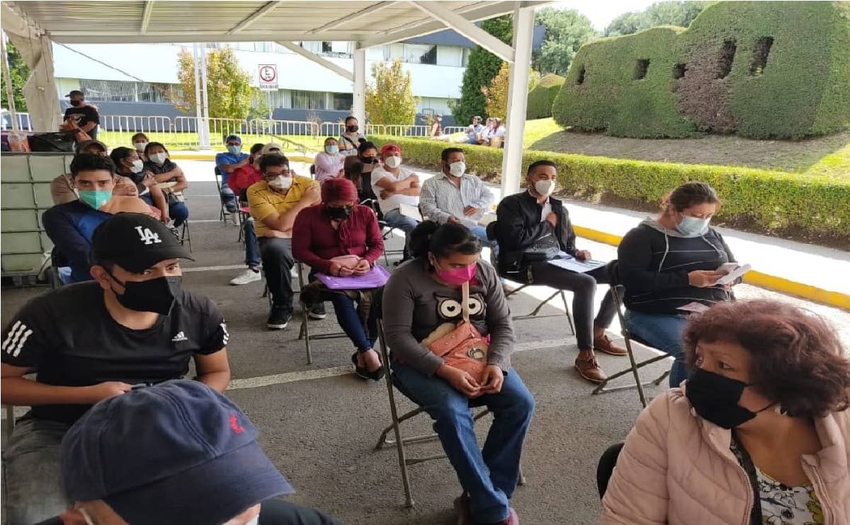 rezagados toluca vacuna moderna