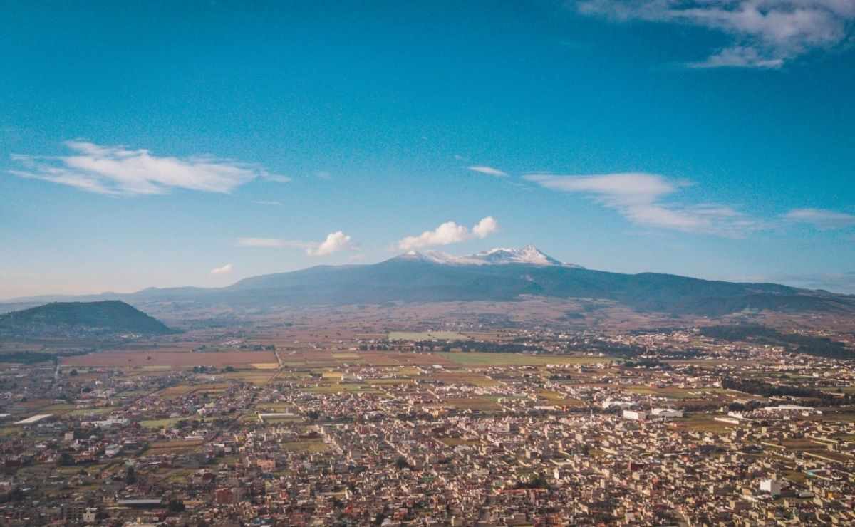 Se registra caída de agua nieve en el Nevado de Toluca y luce hermoso