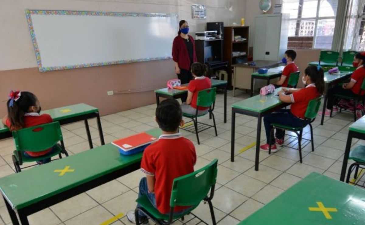 SEP anuncia regreso a clases presenciales obligatorias para cinco estados el 16 de noviembre