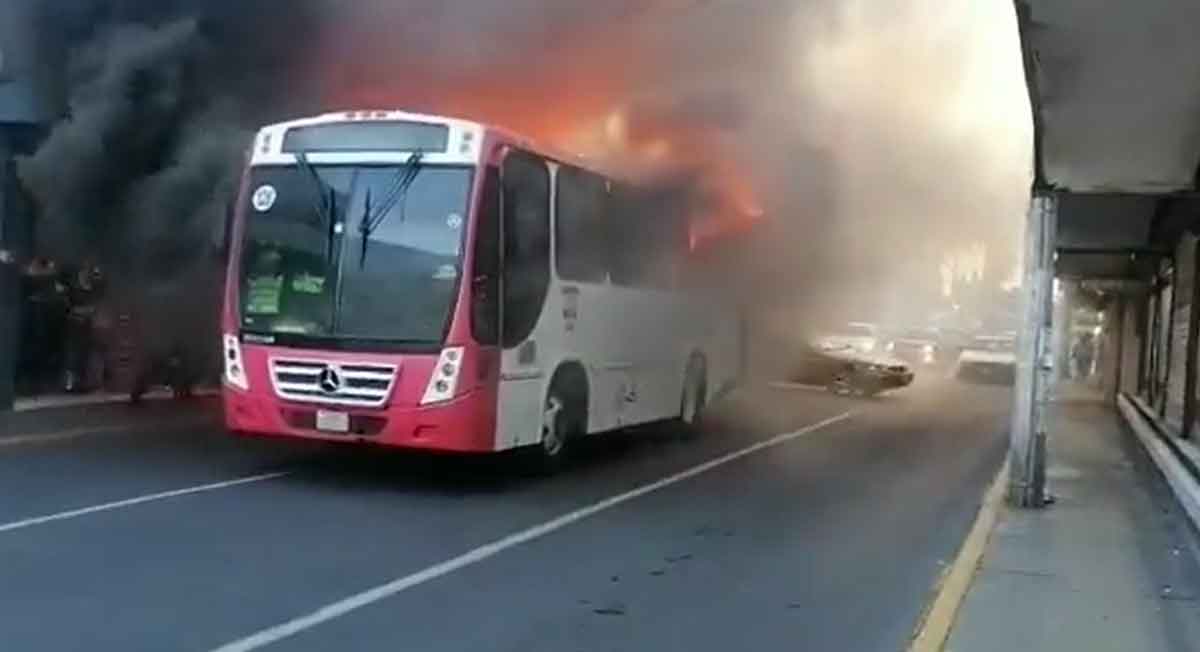 autoridades comparten versión de los hehcos del camión incendiado en toluca