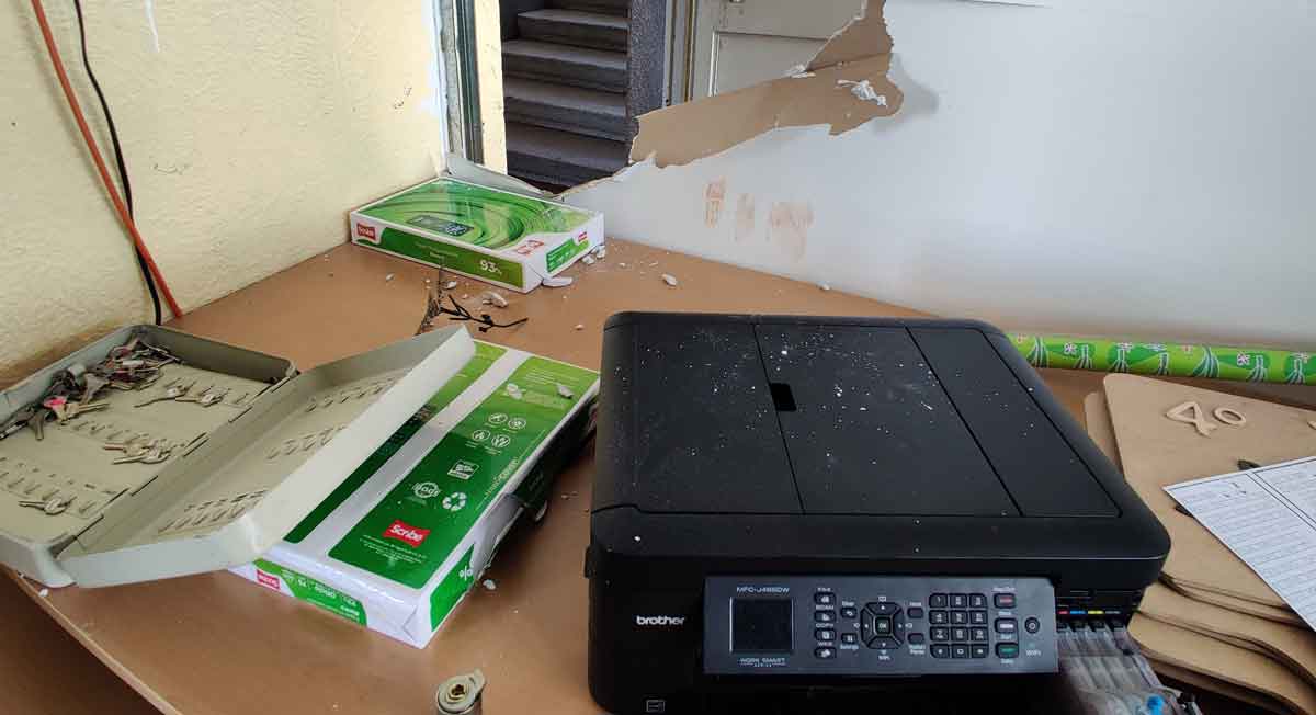 escuela miguel alemán sufre de robo de equipo de computo