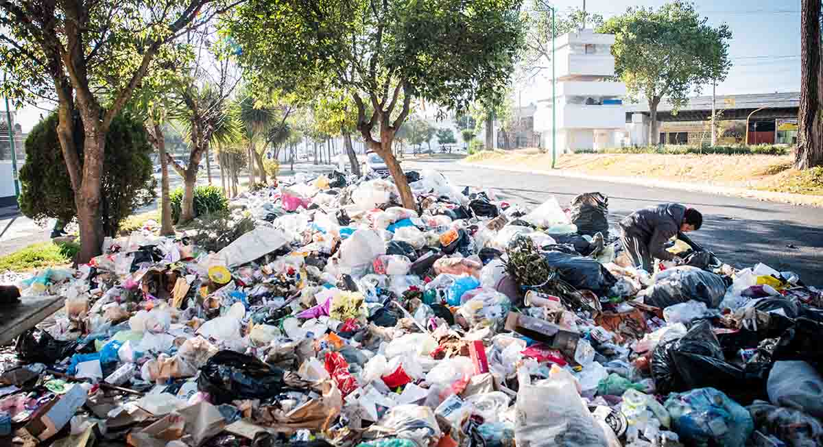 Toluca se despide del 2021 con basura en sus calles
