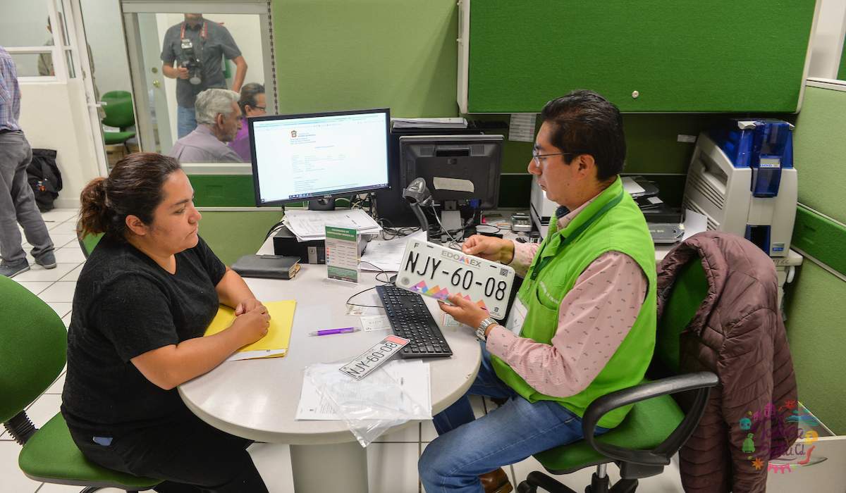 Pasos para realizar el reemplacamiento 2022 en EdoMéx y CDMX