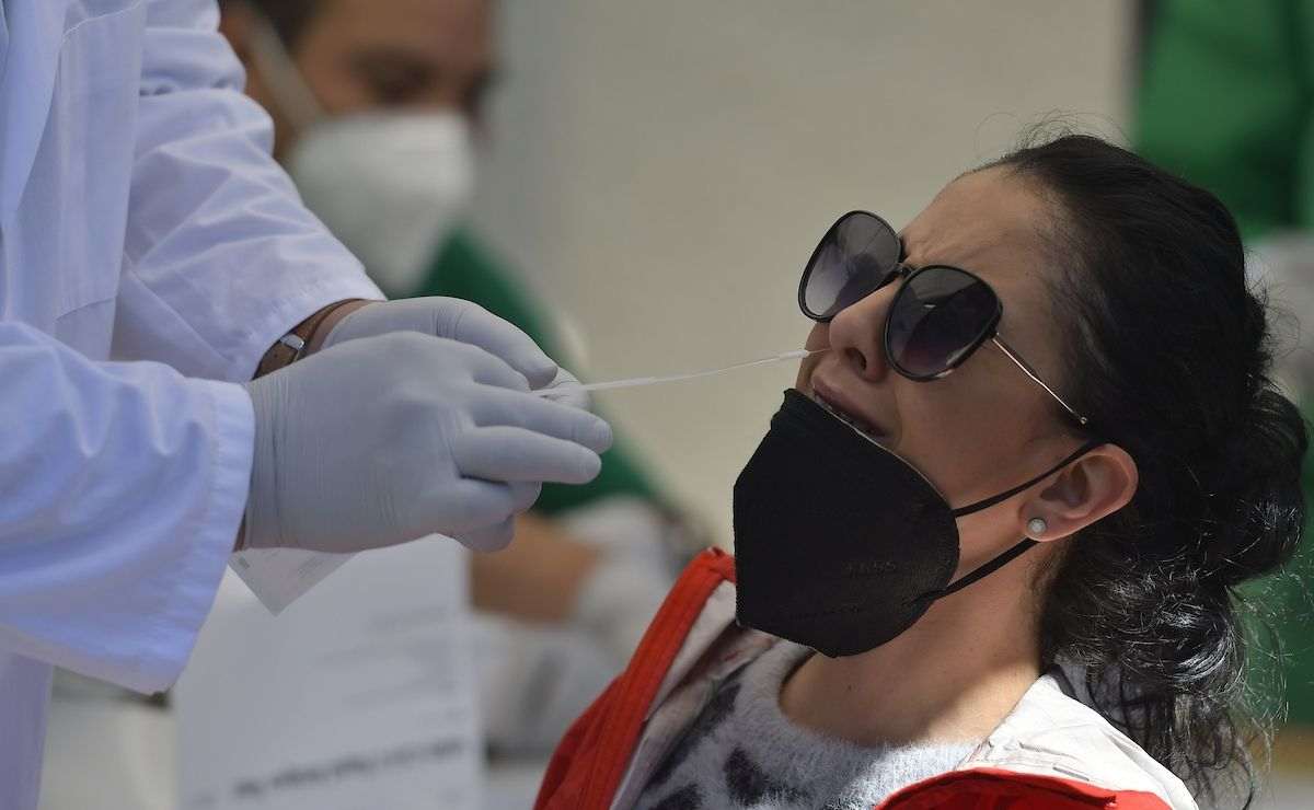 Autoridades de salud anuncian primer caso de nueva variante Omicron en el Edomex