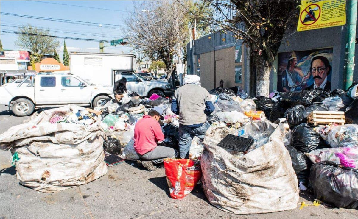 toluca vuelve a lucir sin basura en sus calles