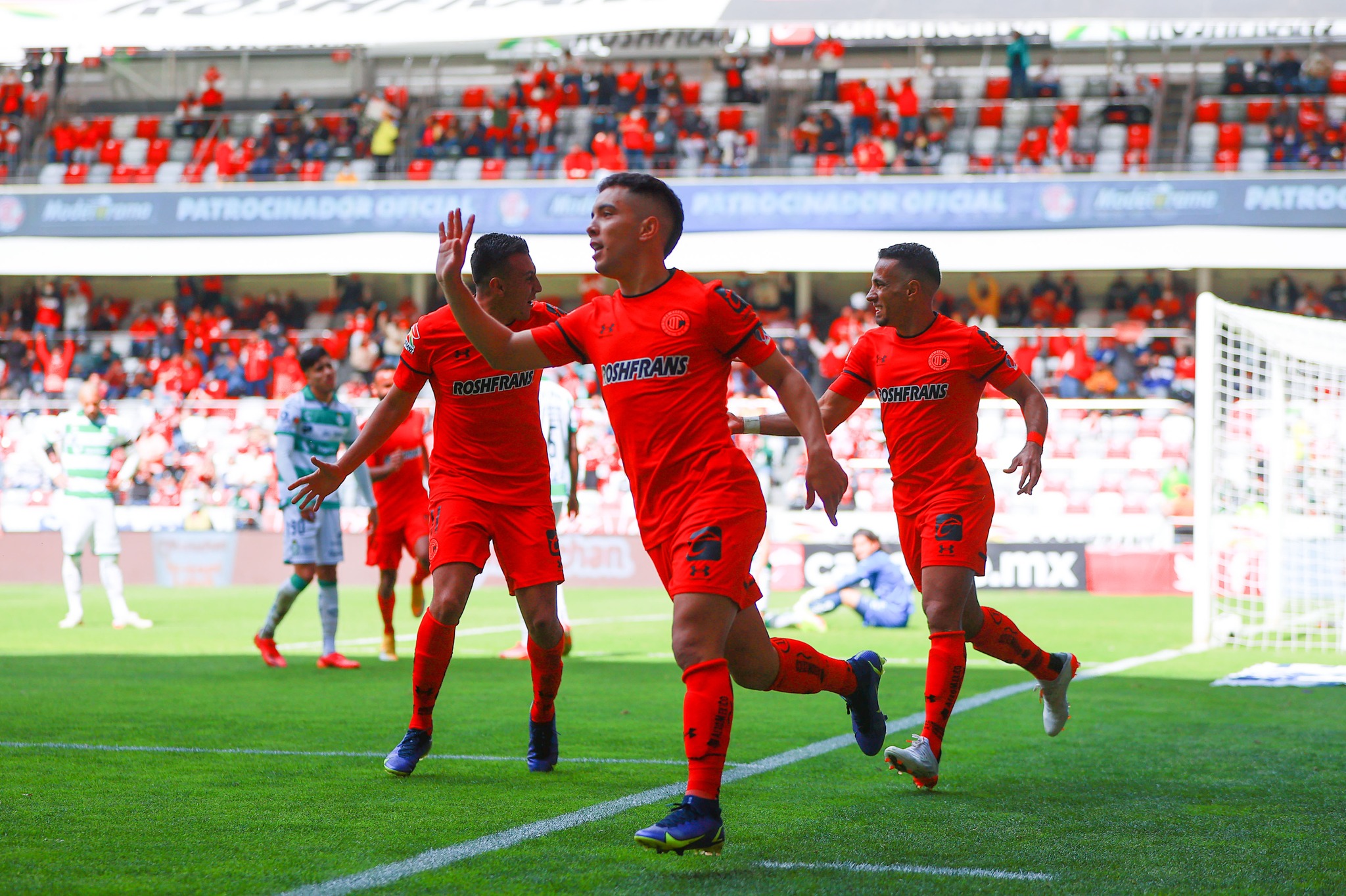 Los Diablos Rojos despiertan en el infierno