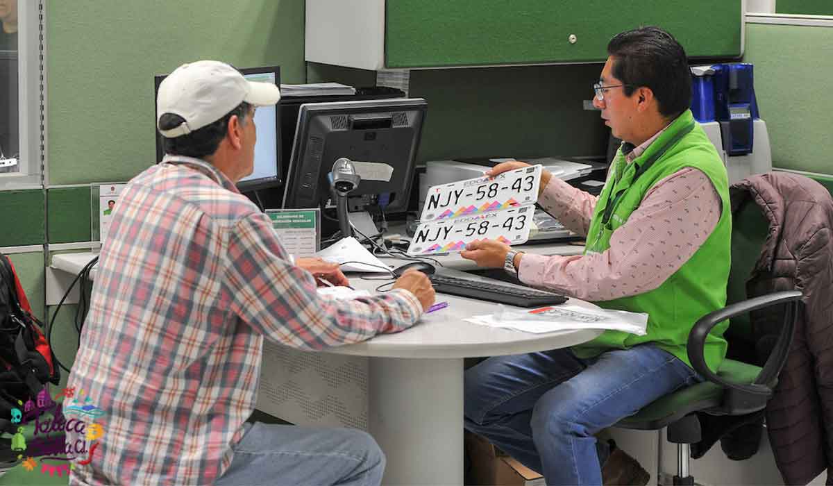 ¿A quién no le caería bien una ayudadita? Sigue estas recomendaciones y accede al descuento del 50% en el Reemplacamiento de autos del Edoméx.