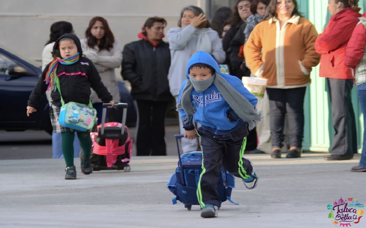cuando será el primer puente de febrero 2022 del calendario sep