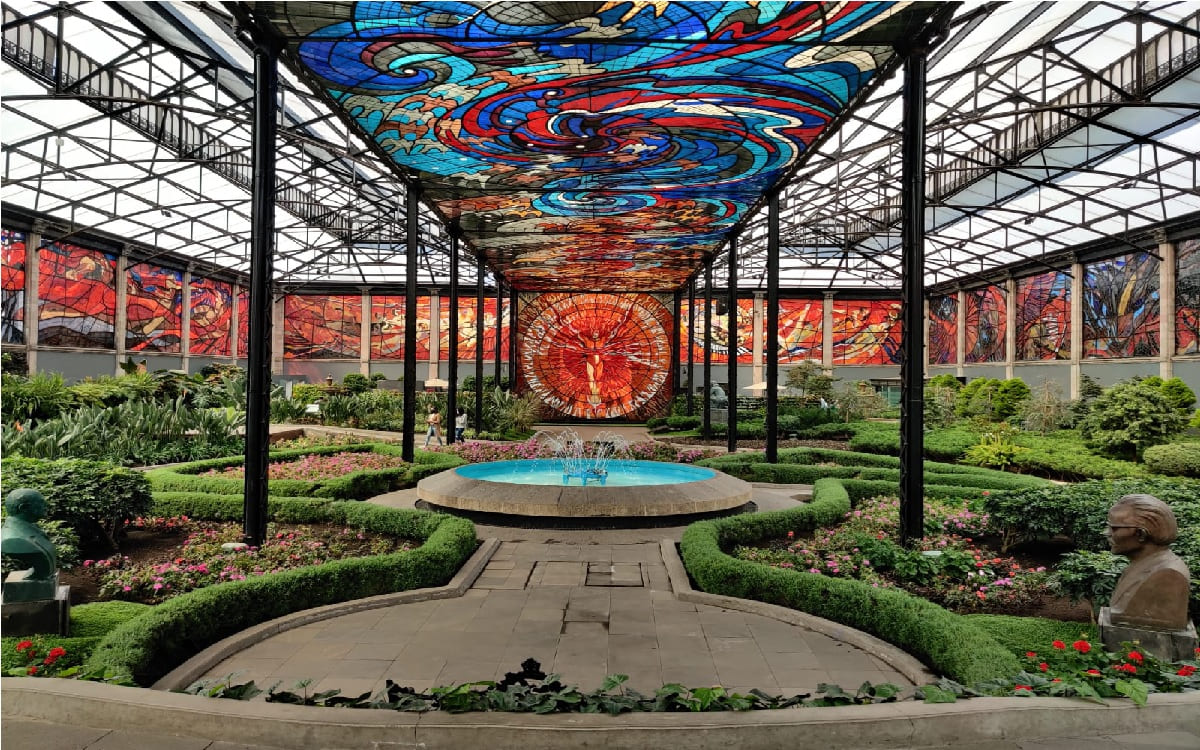 cuanto cuesta la entrada al cosmovitral en 2022