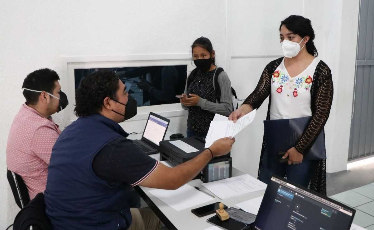 Estas son las vacantes de empleo que ofrece la SEP para que maestros den clases virtuales