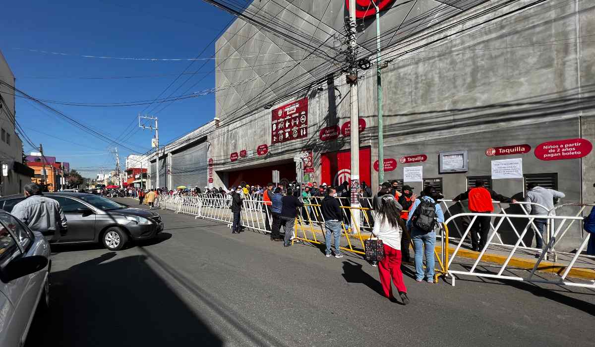 Liga Mx 2022 - Compra de boletos para Toluca vs Cruz Azul causa grandes filas 