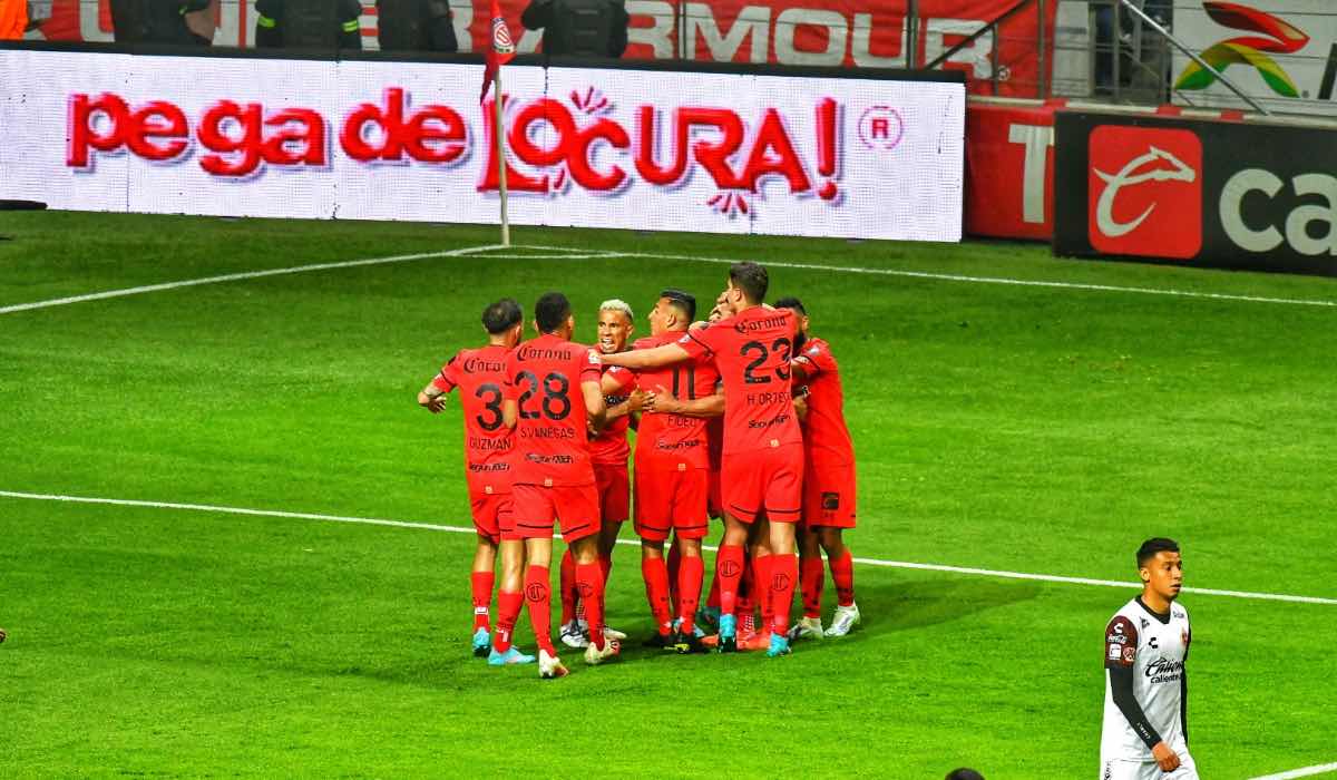 Festejo del gol de empate obra de Christian Rivera Toluca vs Xolos Liga Mx 2022