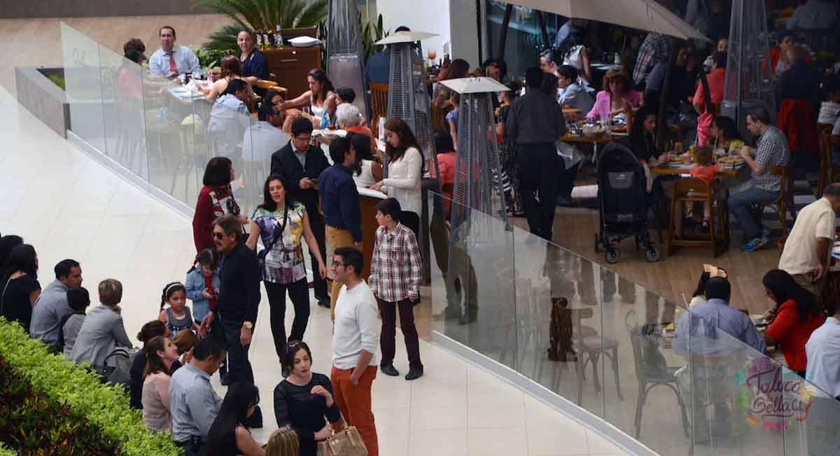 ¿Es obligatorio dejar propina?: esto dice la Profeco