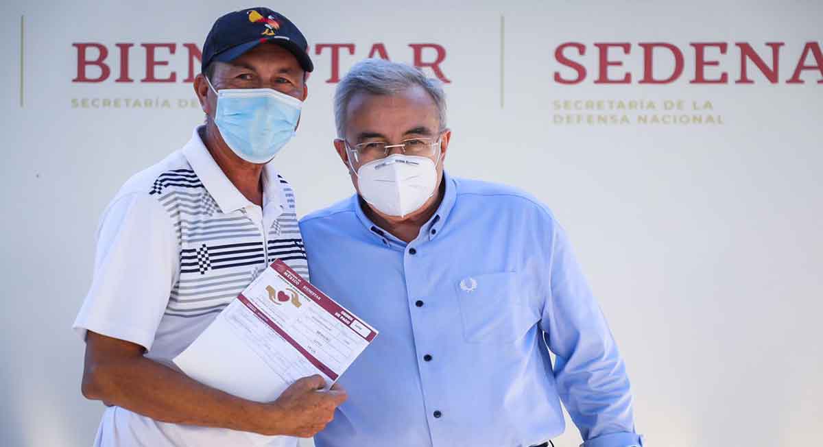 señores reciben pensión adultos mayores en marzo 2022 con tarjeta bienestar