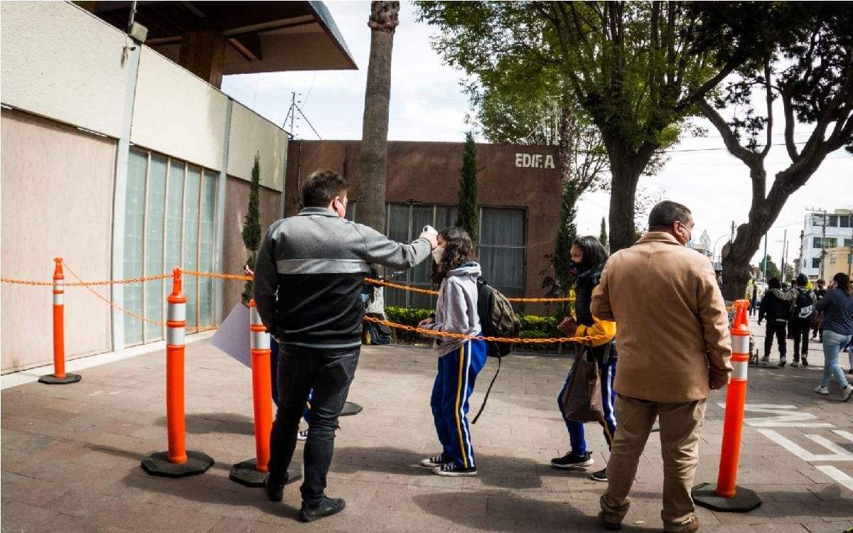 alumnos del edomex regresando a clases presenciales en semaforo verde