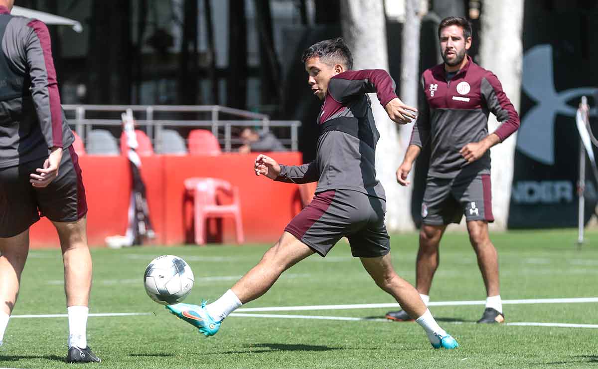 El uruguayio Leo Fernández durante entrenamiento del Toluca FC de cara a su partido contra Puebla