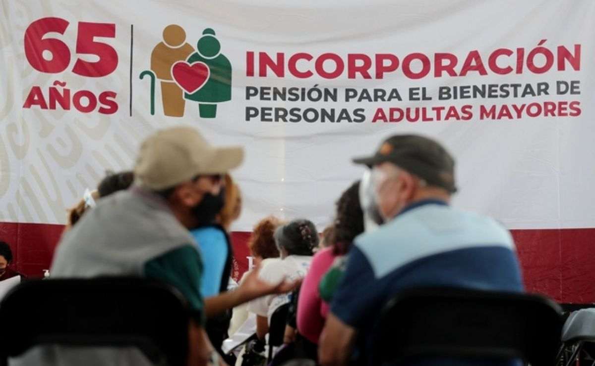 Consulta la fecha del pago adelantado de 7 mil 700 pesos de la Pensión Bienestar para Adultos Mayores y dónde cobrar