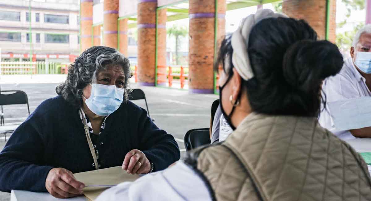 señora comienza con registro para pensión adultos mayores 2022 en toluca