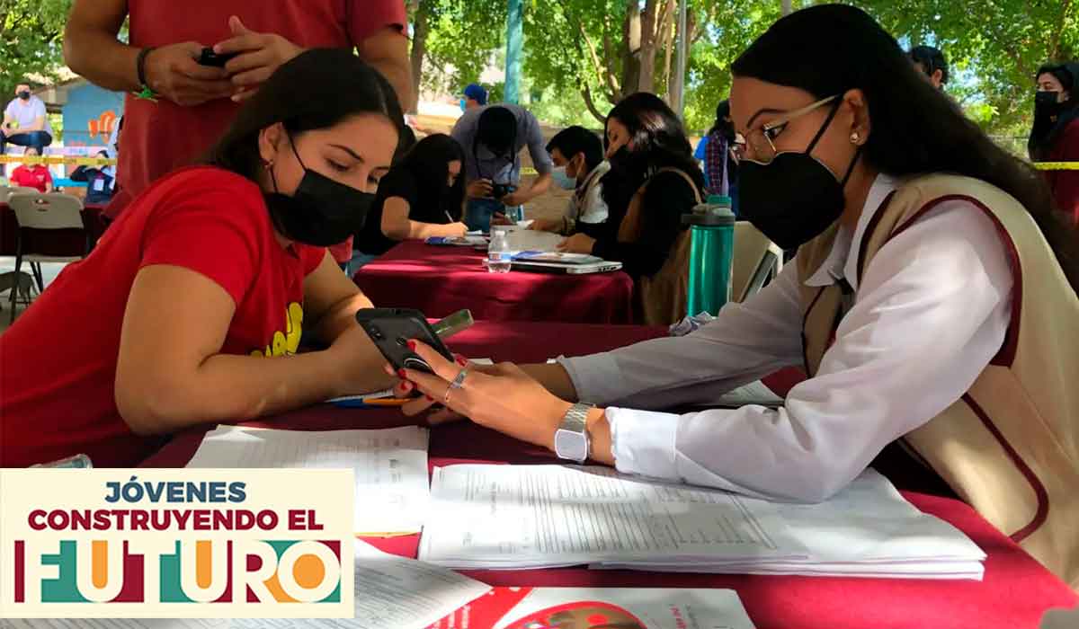 ¿Quieres formar parte de Jóvenes Construyendo el Futuro 2022?, aquí te contamos que aspirantes podrán registrarse y recibir 63 mil pesos.