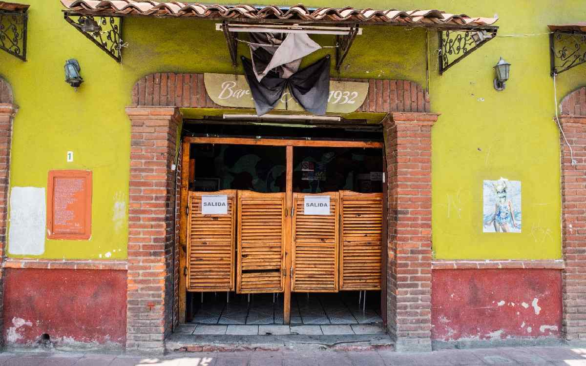 entrada del bar 2 de abril de metepec