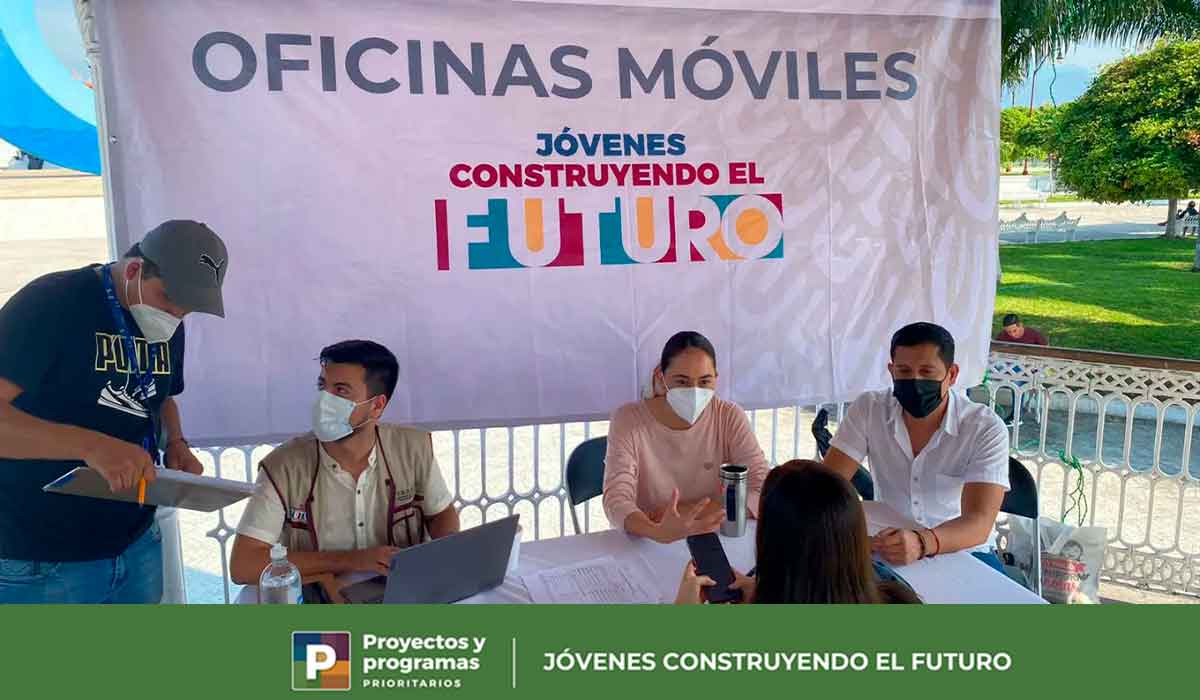 ¿Problemas con tu registro a Jóvenes Construyendo el Futuro 2022-2023?, checa la ubicación de los módulos móviles donde seguro te ayudarán.