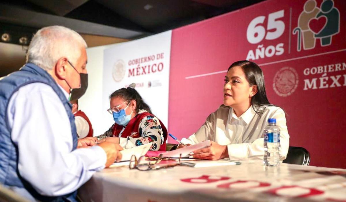 ¿Cuándo depositarán el pago triple de $11,550 pesos de la Pensión del Bienestar 2022?