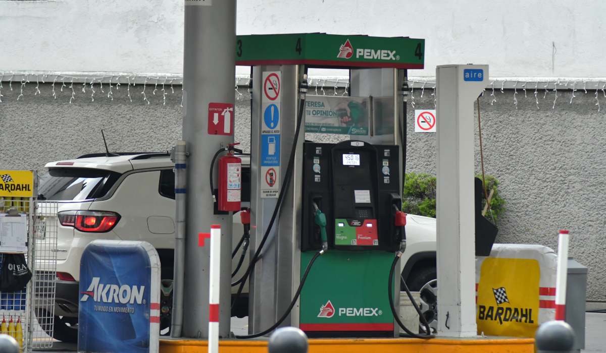Usuario denuncia robo de combustible en gasolinera de Alfredo del Mazo en Toluca
