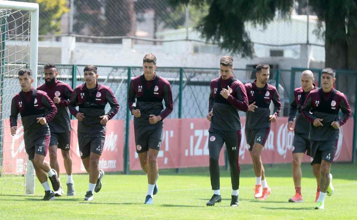El equipo de Toluca FC se encuentra entrenando fuerte para llevar a cabo su partido contra las Chivas de Guadalajara