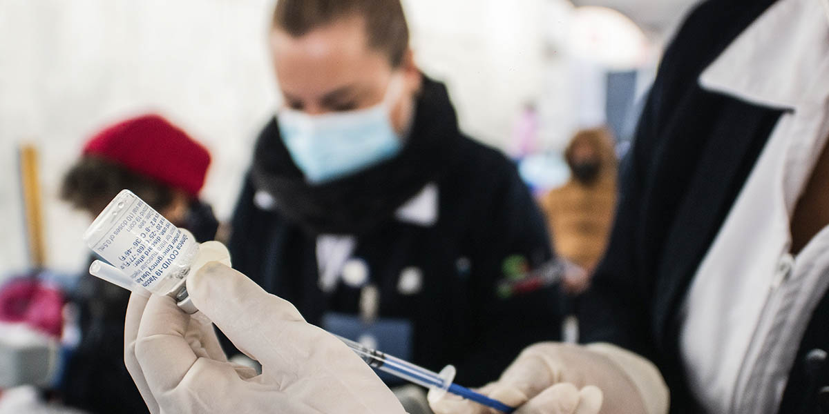 ¿Dónde se pueden vacunar a los menores de 12 y 13 años en Toluca?