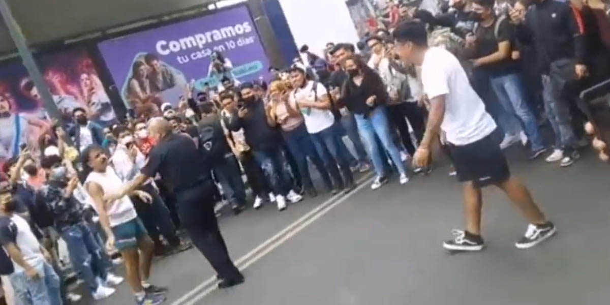 Pelea callejera entre un maestro y del alumno del Politécnico Nacional