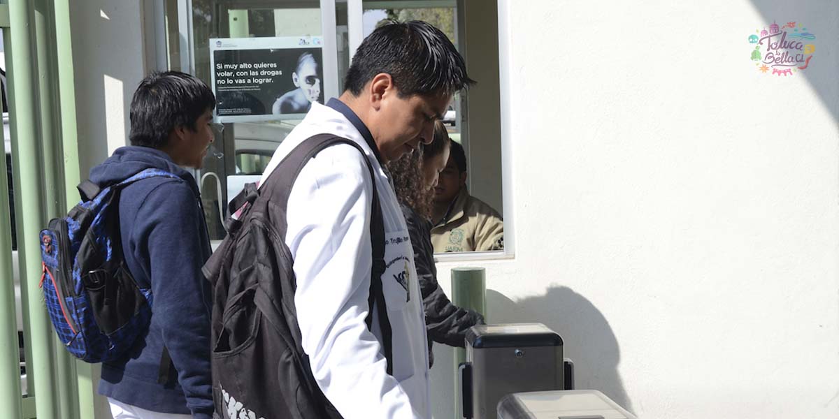 Termina tus estudios con la beca de la SEP que te apoya con 4 mil pesos