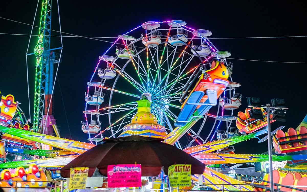 cuanto cuestan los juegos mecanicos de la feria de metepec 2022