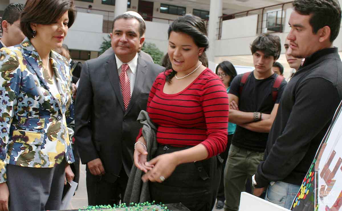 Carreras: Profesionistas de la UAEMex