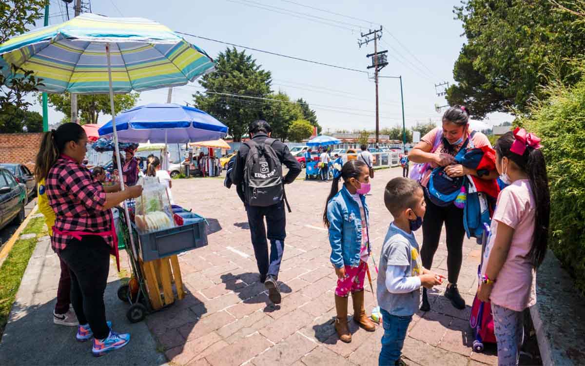 clases sep 16 de mayo en dia del maestro 2022