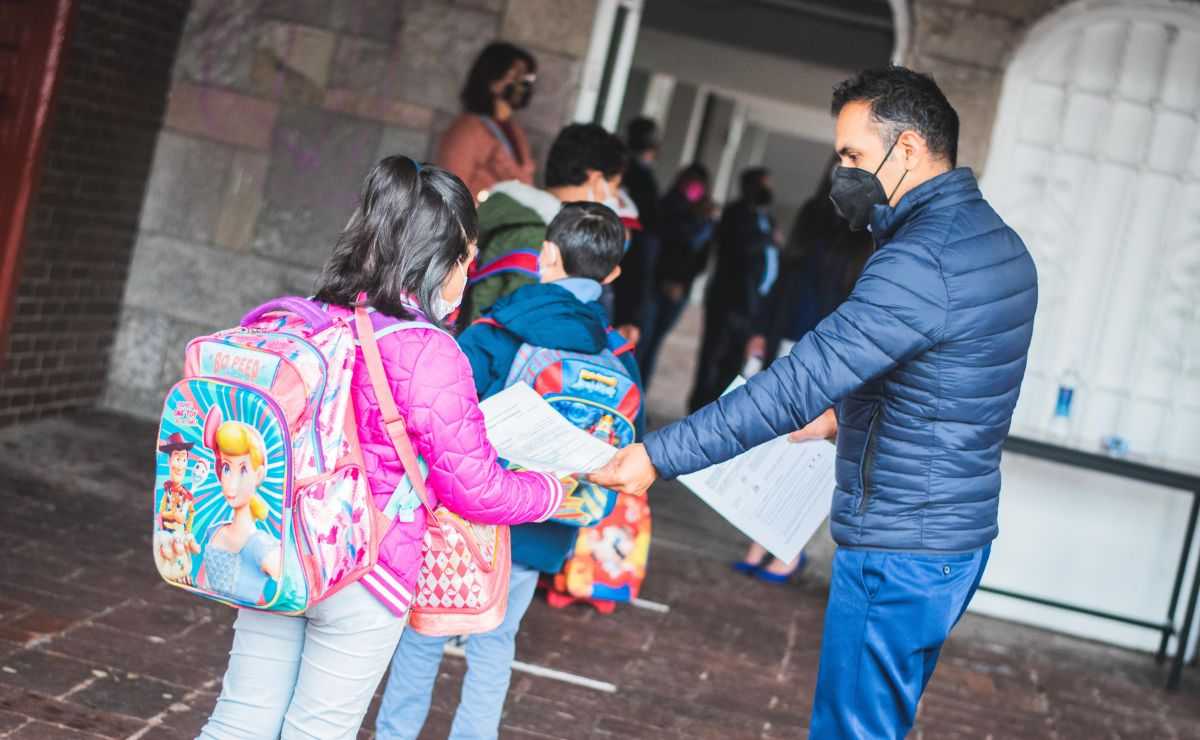 Conoce si los alumnos tendrán clases el próximo lunes 16 de mayo con motivo del Día del Maestro