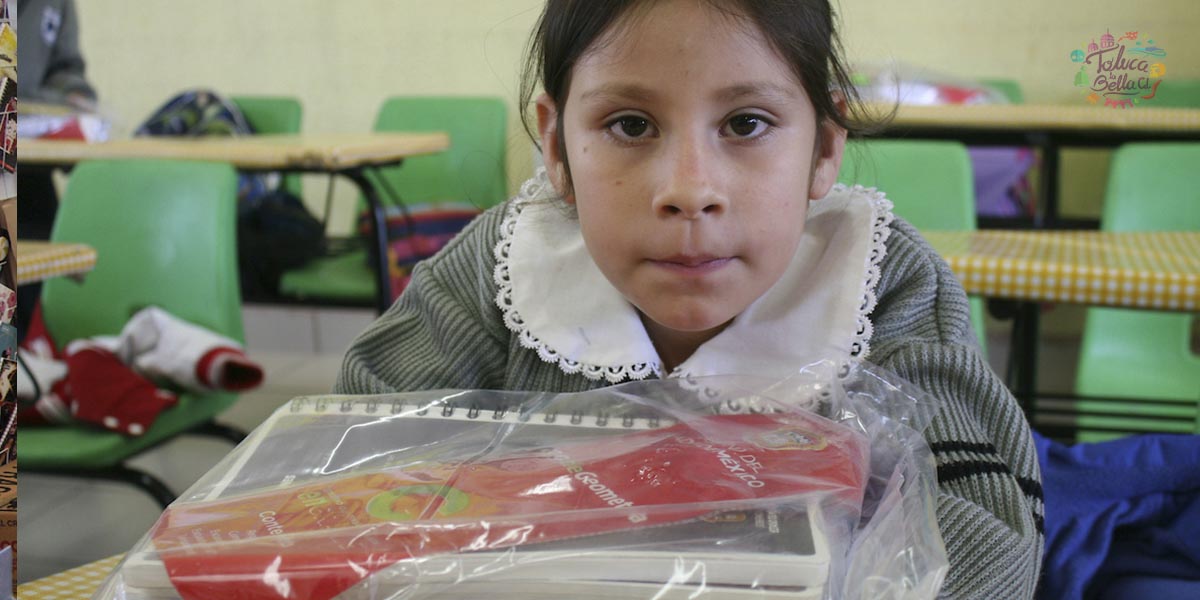 Útiles escolares y uniformes serán otorgados por la SEP