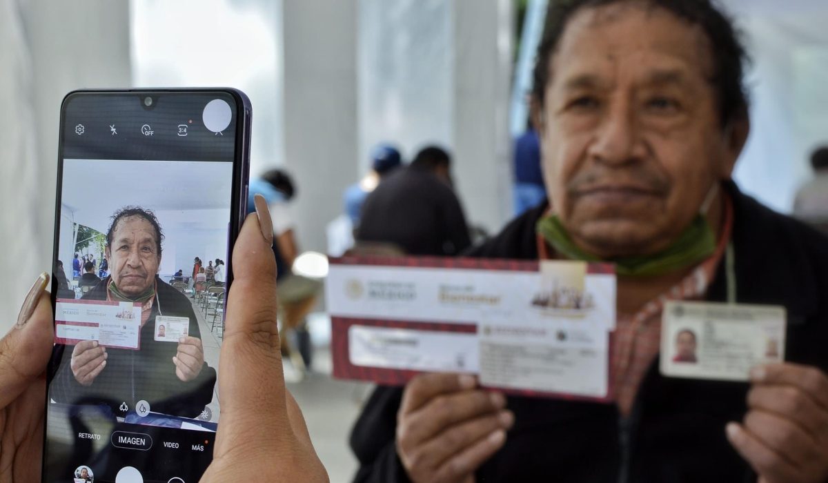 Documentos para recoger la tarjeta Bienestar para adultos mayores en junio 