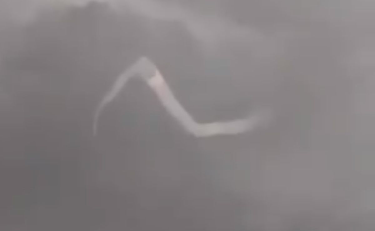 Esta es la extraña figura en forma de pata de insecto que se formó en el cielo de Temoaya en Edomex