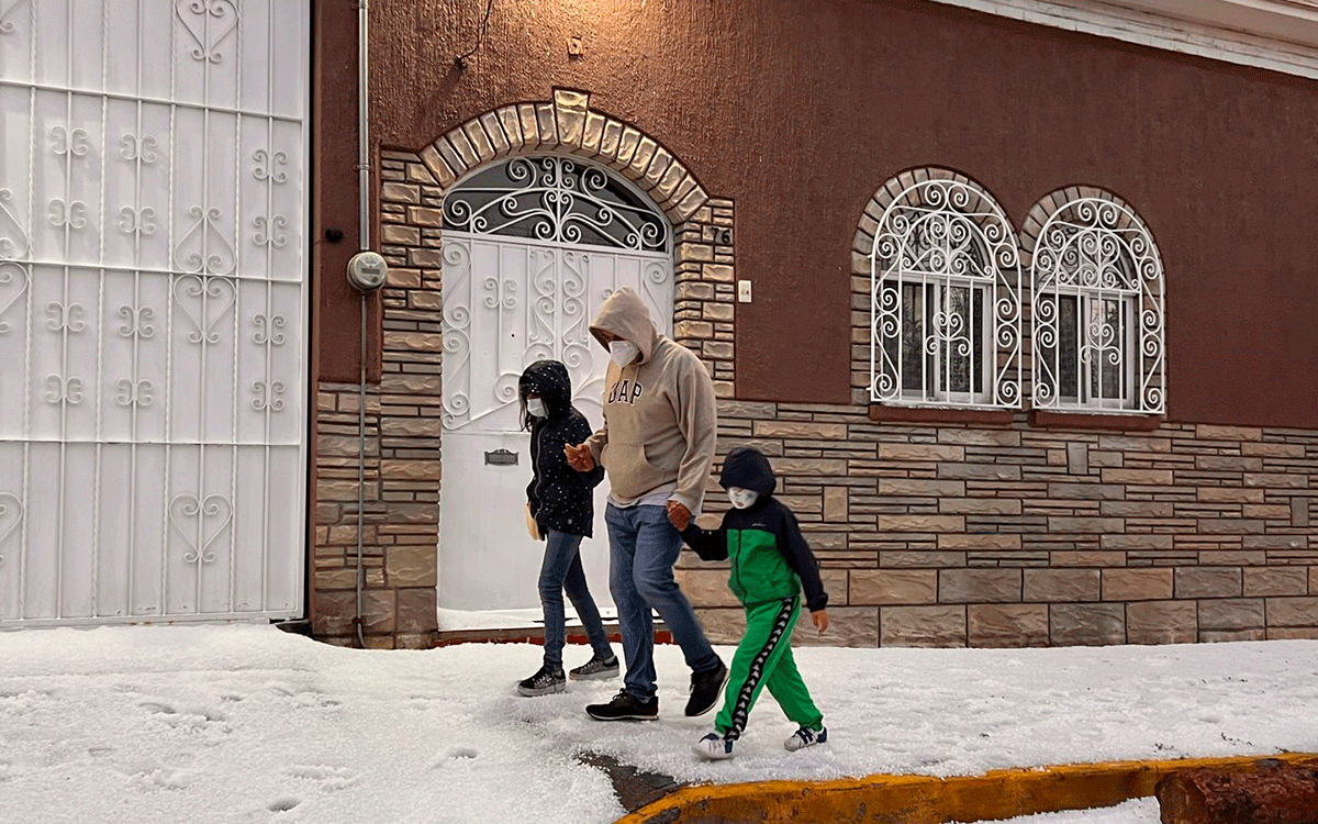 capitaloinos se sorprenden con granizada en cdmx
