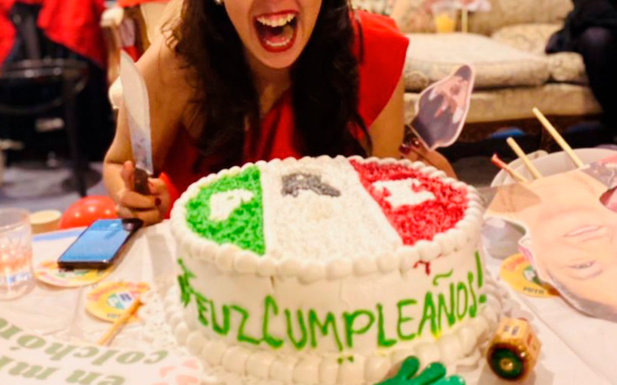 fiesta conh tematica del pri se hace viral en internet