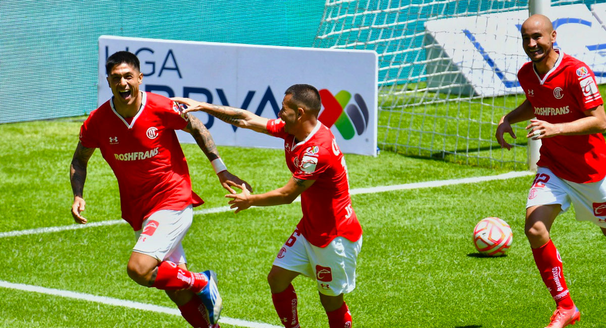 valber huerta celebra gol ante atlas fc 2022